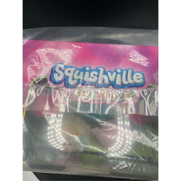 Squishville Accessory Set Playground Axolotl and Lion Playground Set - Picture 4 of 8